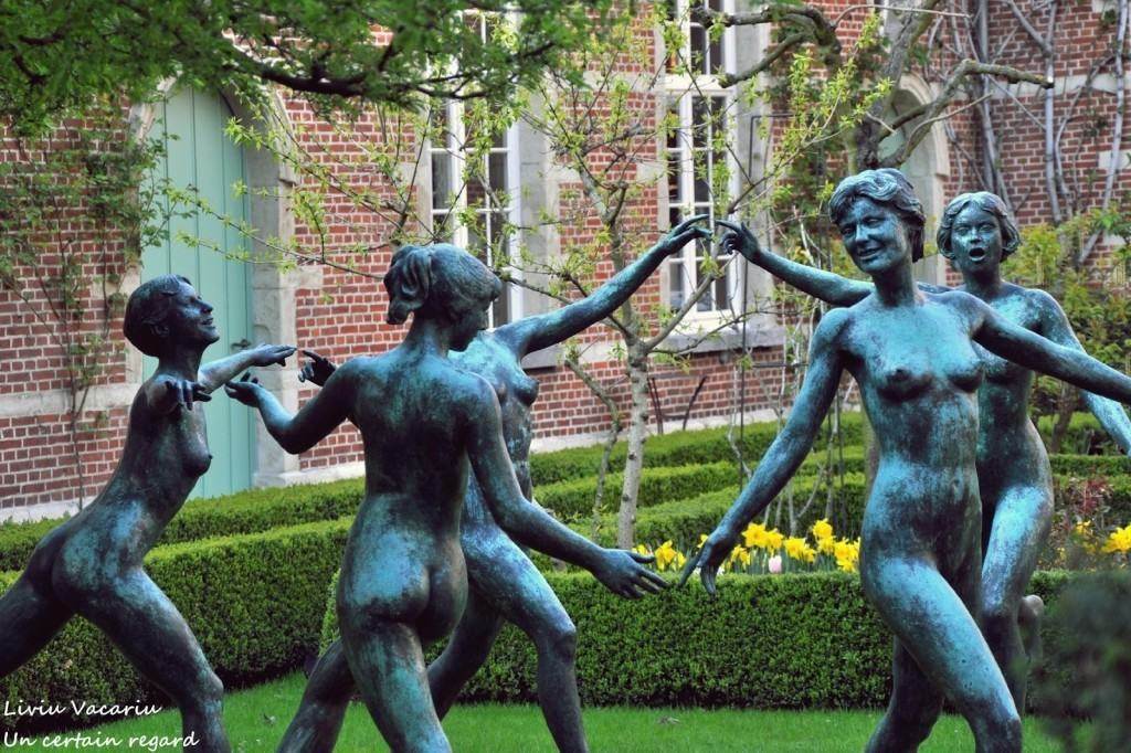 INTALNIRI CU IELELE 49 jocul_ielelor1